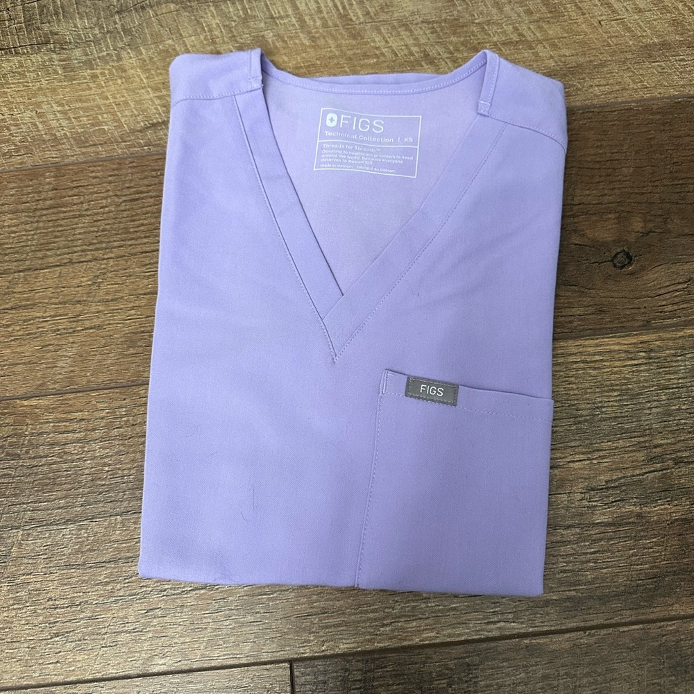 FIGS Lavender Dew Catarina XS